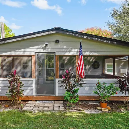 Frostproof Lakefront Home With Screened-In Porches!